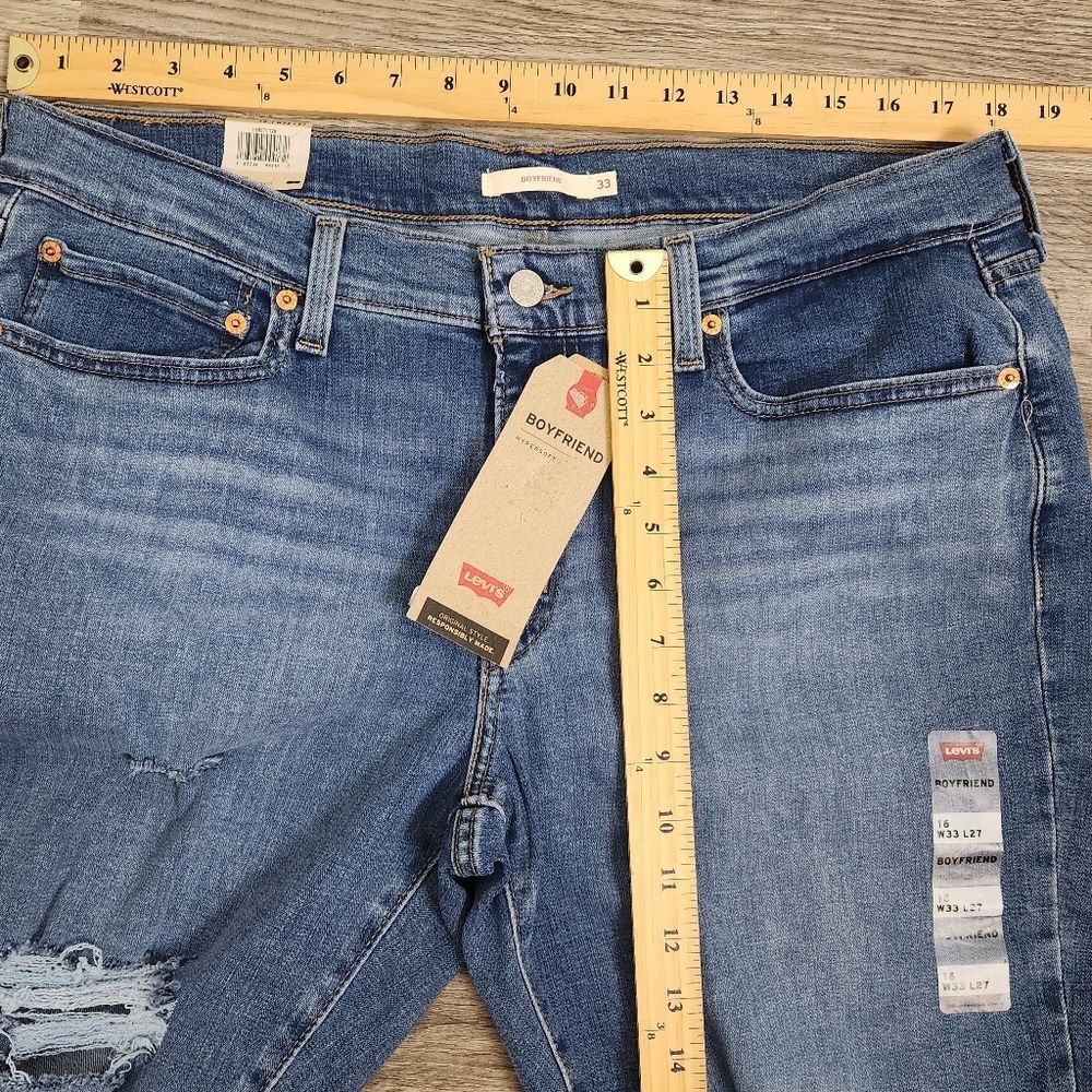 Levi's Boyfriend Relaxed Distressed Mid Rise Size 16, 33/27 NWT NEW - Picture 7 of 8